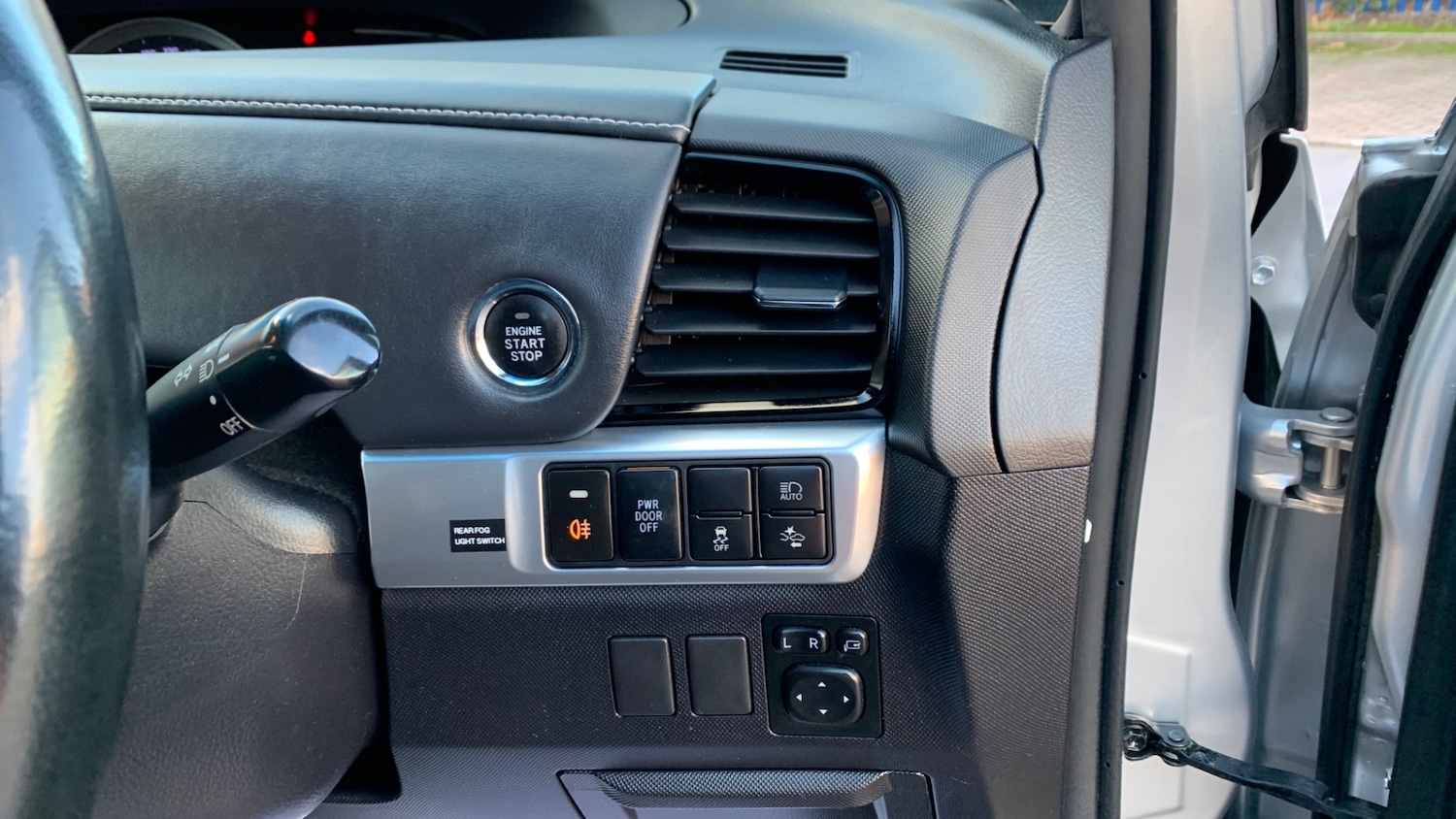 Used Toyota Estima 2019 for sale - 76672988: Photo 47