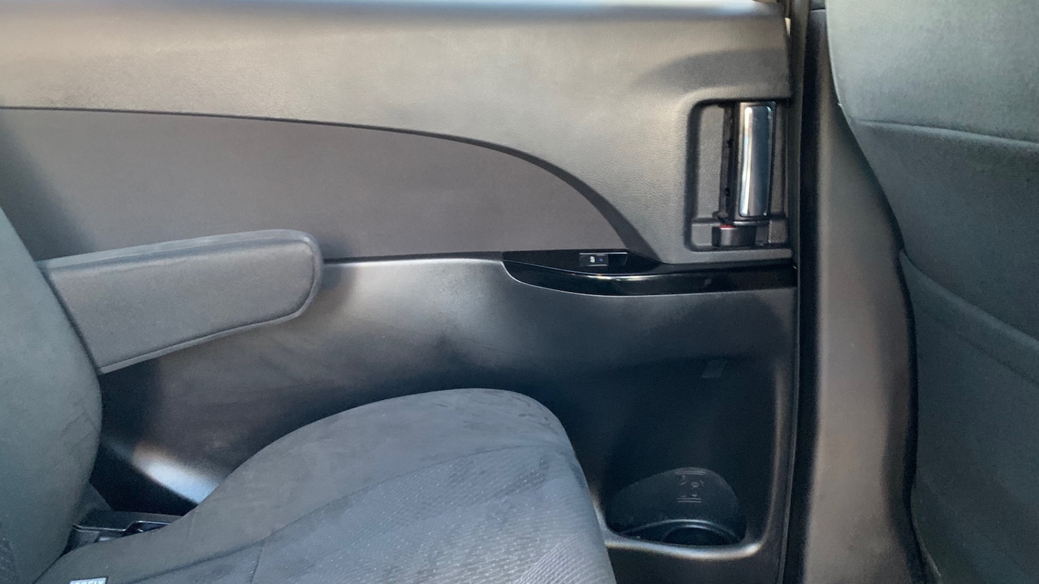 Used Toyota Estima 2019 for sale - 76672988: Photo 50