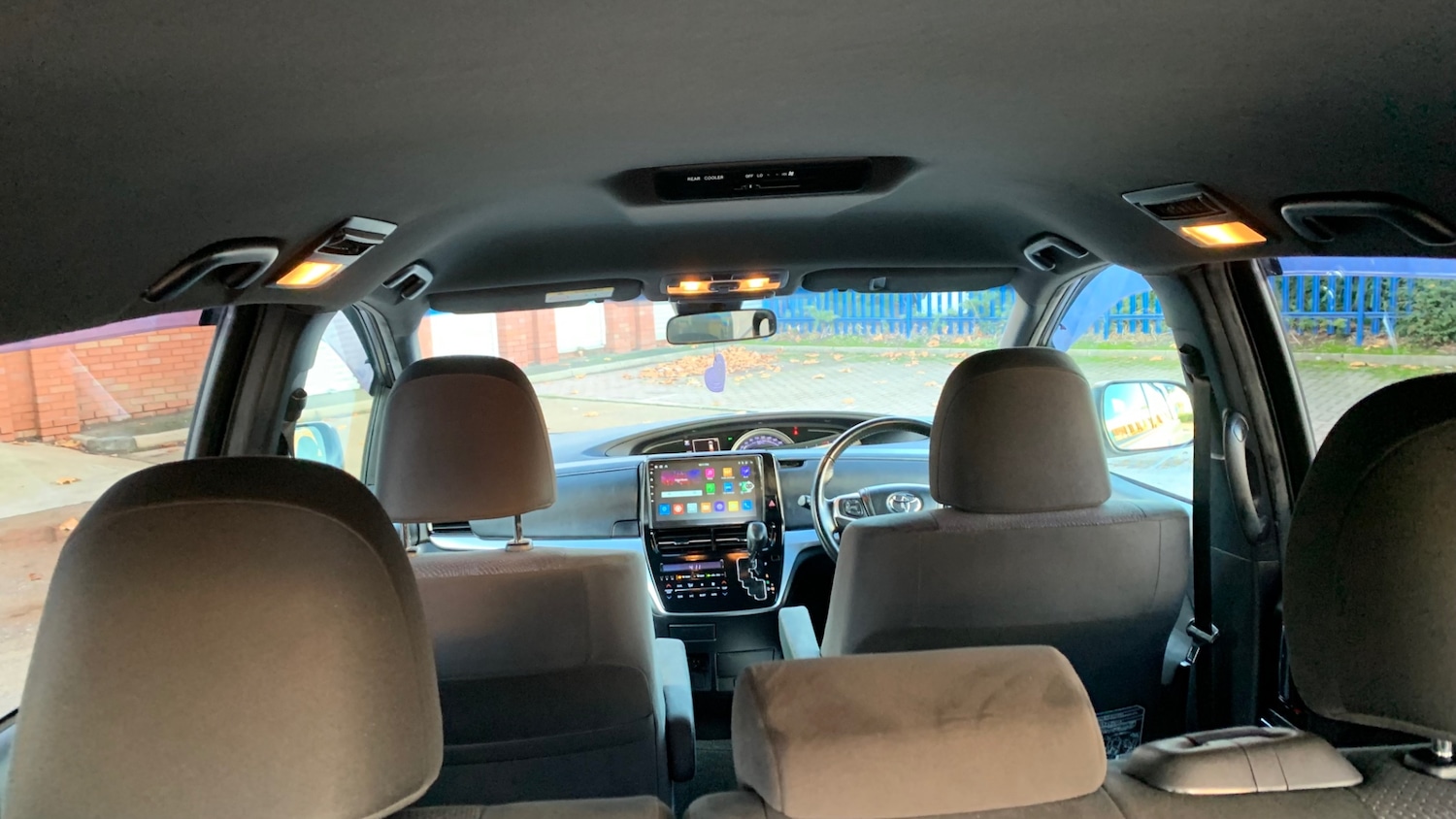 Used Toyota Estima 2019 for sale - 76672988: Photo 52