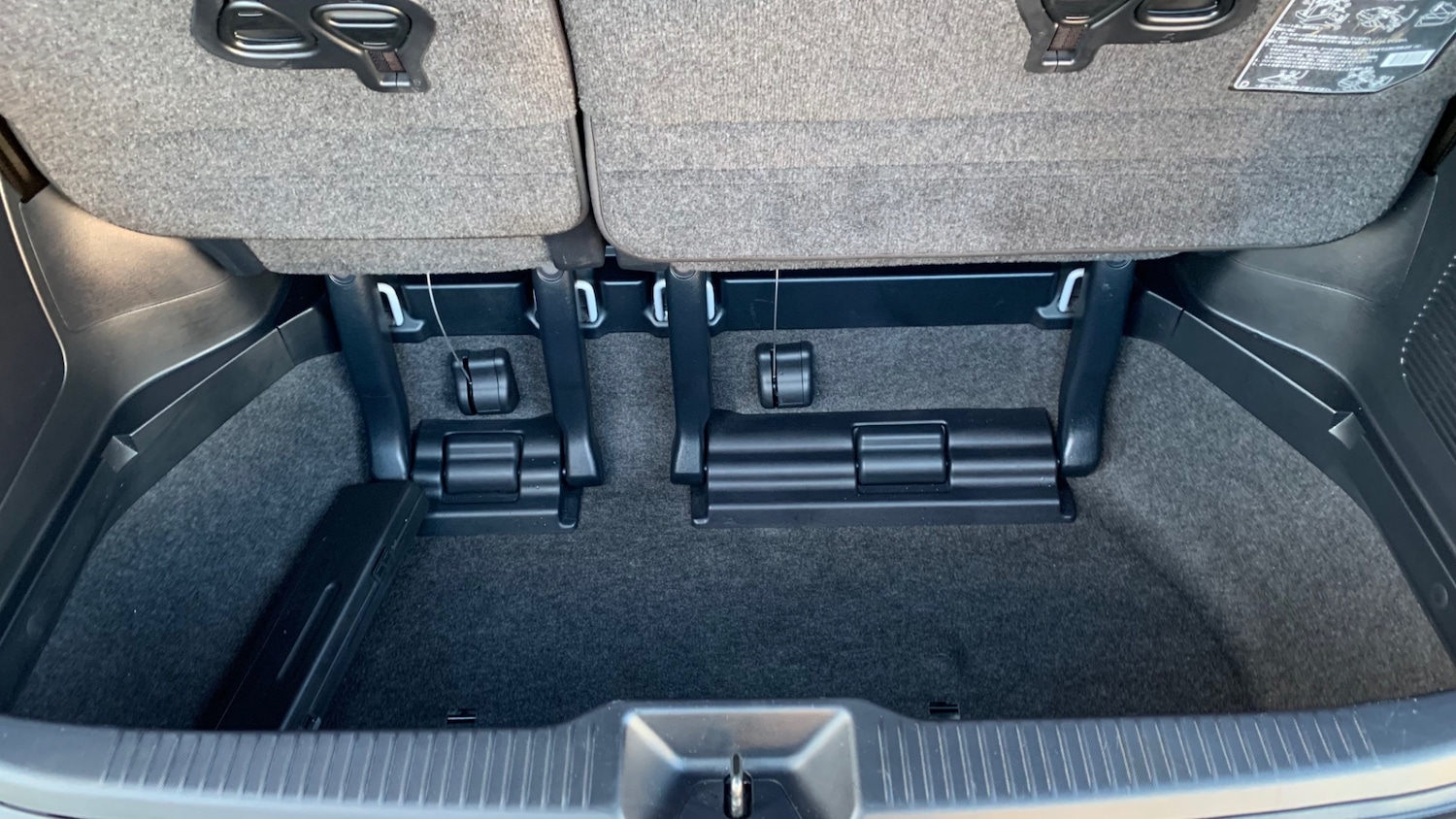 Used Toyota Estima 2019 for sale - 76672988: Photo 53