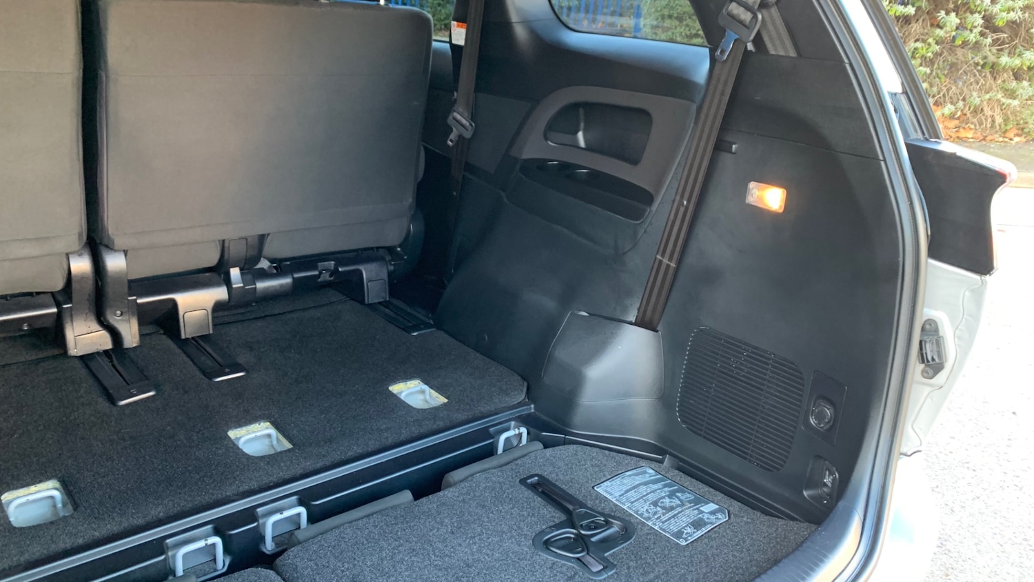 Used Toyota Estima 2019 for sale - 76672988: Photo 55