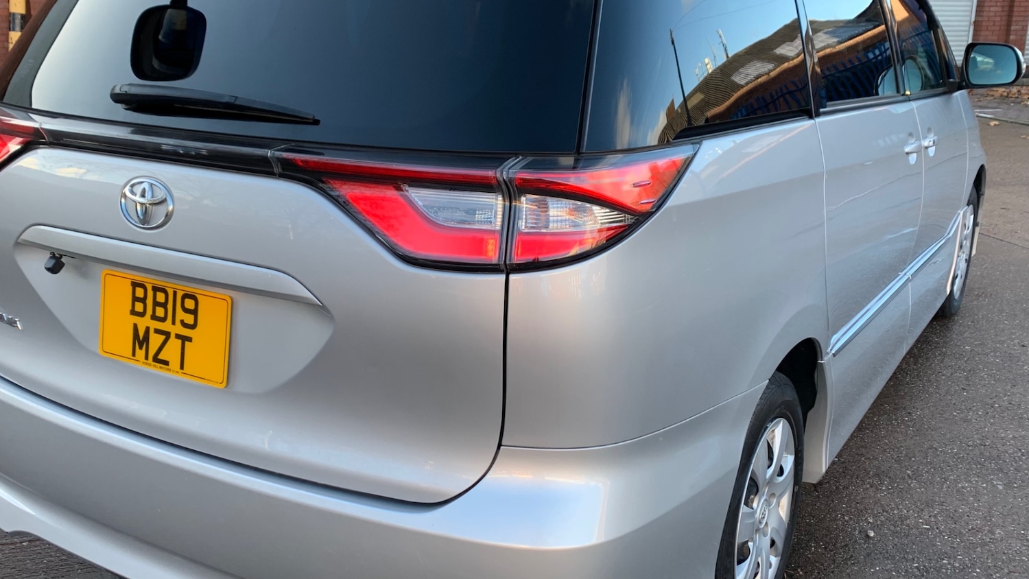 Used Toyota Estima 2019 for sale - 76672988: Photo 6