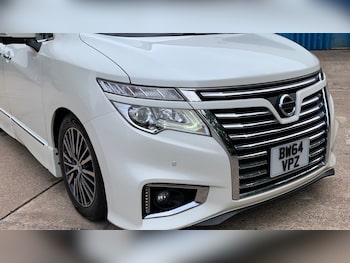 Used Nissan Elgrand 2015 for sale - 75861051: Photo