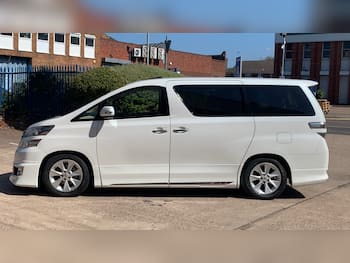 Used Toyota Vellfire 2014 for sale - 79625620: Photo