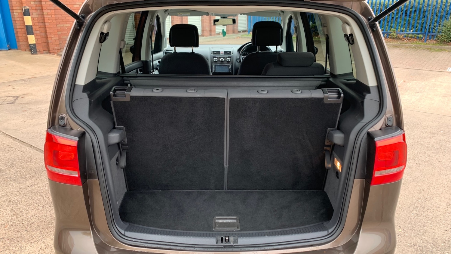 Used Volkswagen Touran 2025 for sale - 76374057: Photo 11