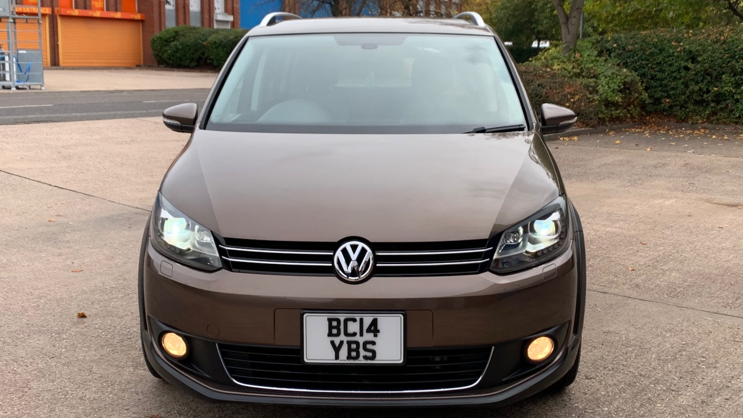 Used Volkswagen Touran 2025 for sale - 76374057: Photo 2