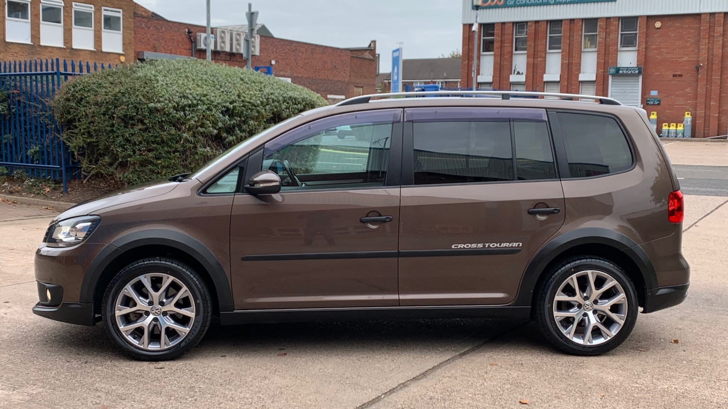 Used Volkswagen Touran 2025 for sale - 76374057: Photo 5