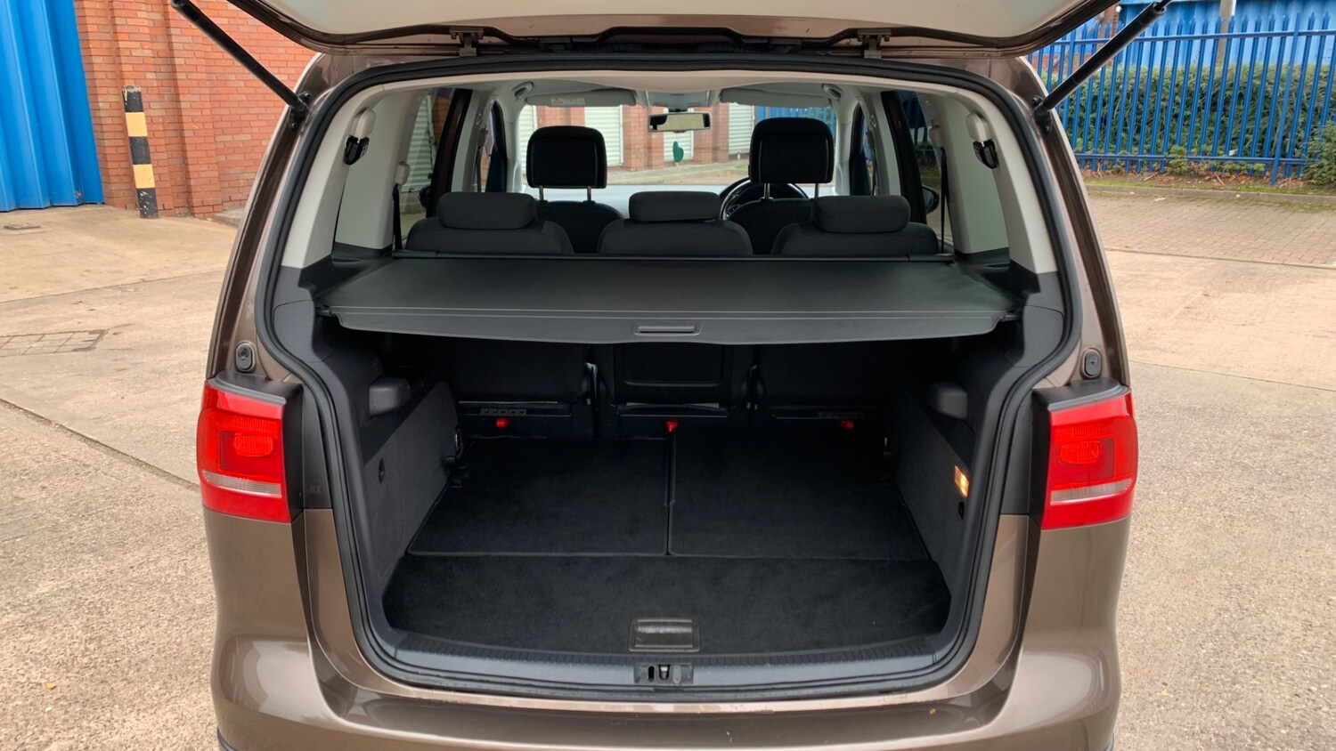 Used Volkswagen Touran 2025 for sale - 76374057: Photo 57