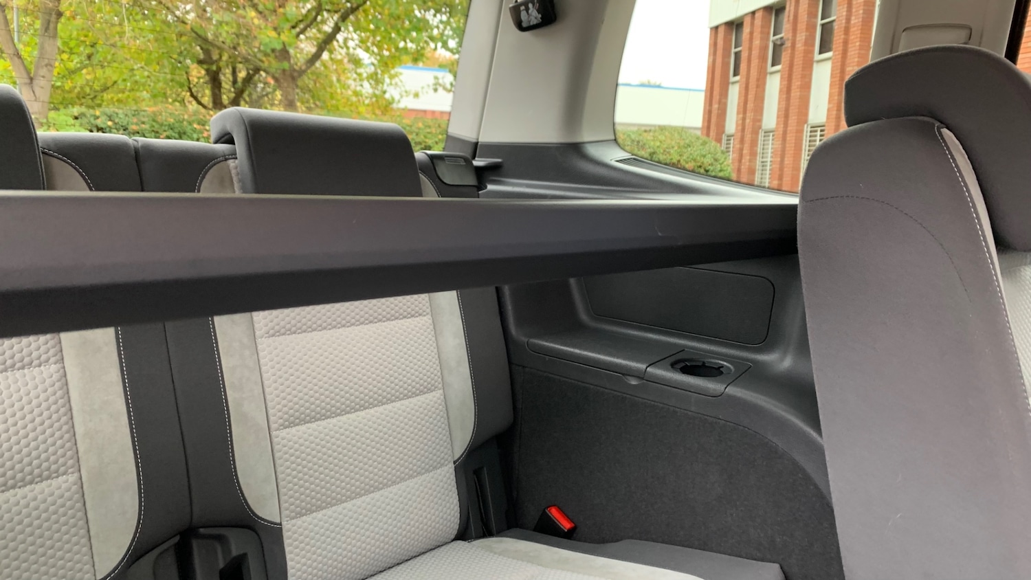 Used Volkswagen Touran 2025 for sale - 76374057: Photo 76