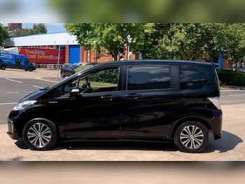 Used Honda Freed 2015 for sale - 79468651: Photo