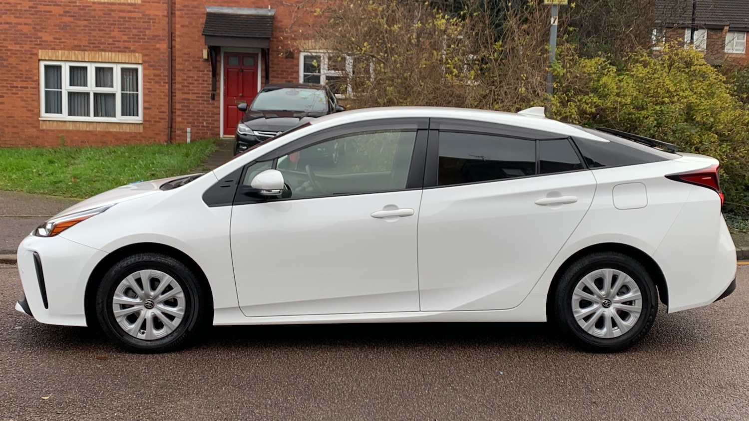 Used Toyota Prius 2024 for sale - 76595275: Photo 4