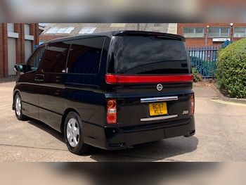 Used Nissan Elgrand 2008 for sale - 79508169: Photo