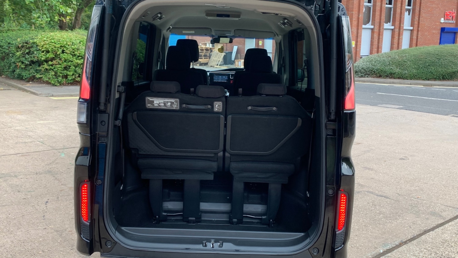 Vehicle 28