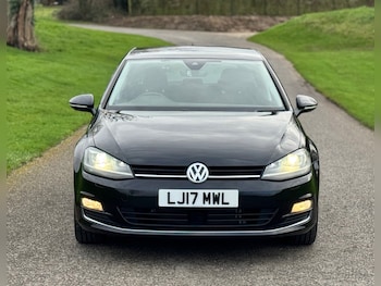 Used Volkswagen Golf 2017 for sale - 78654749: Photo