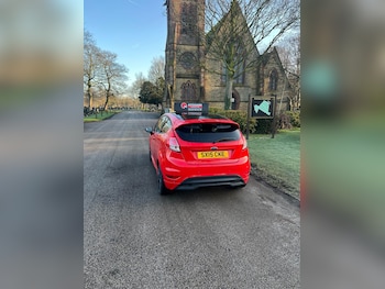 Used Ford Fiesta 2015 for sale - 77530432: Photo