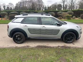 Used Citroen C4 Cactus 2015 for sale - 77591565: Photo