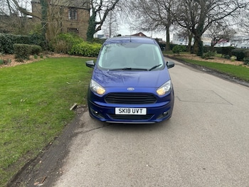 Used Ford Transit Courier 2018 for sale - 77602122: Photo