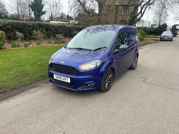 Used Ford Transit Courier 2018 for sale - 77602122: Photo