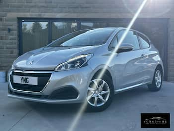 Used Peugeot 208 2016 for sale - 79652934: Photo