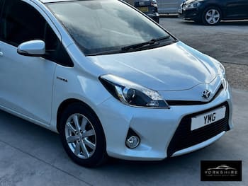 Used Toyota Yaris 2013 for sale - 79652956: Photo