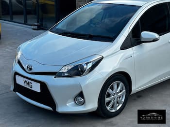 Used Toyota Yaris 2013 for sale - 79652956: Photo