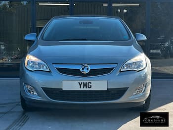 Used Vauxhall Astra 2011 for sale - 79652909: Photo