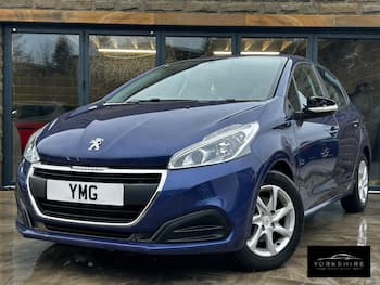 Used Peugeot 208 2015 for sale - 79652887: Photo