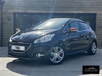 Used Peugeot 208 2015 for sale - 79652886: Photo