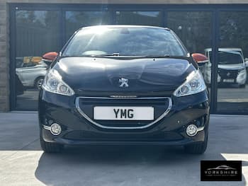 Used Peugeot 208 2015 for sale - 79652886: Photo