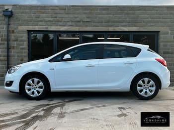 Used Vauxhall Astra 2014 for sale - 79652935: Photo