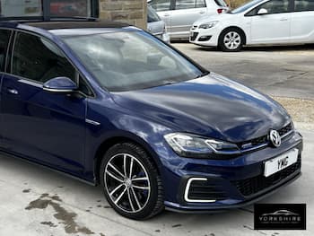 Used Volkswagen Golf 2018 for sale - 79652890: Photo