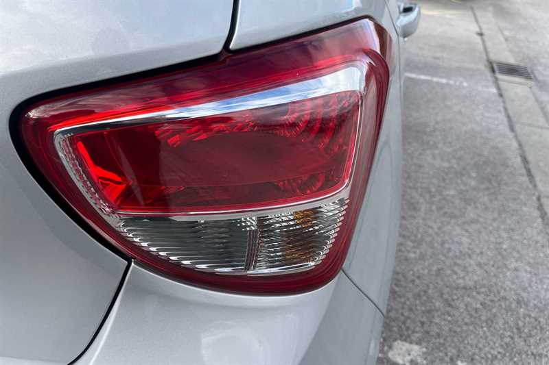 Used Hyundai i10 2014 for sale - 76378834: Photo 32