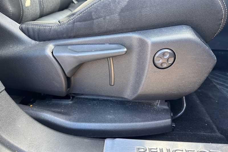 Used Peugeot 3008 2019 for sale - 78208755: Photo 26