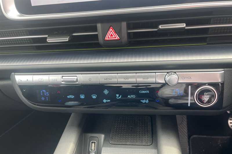 Used Hyundai IONIQ 6 2024 for sale - 76443603: Photo 15