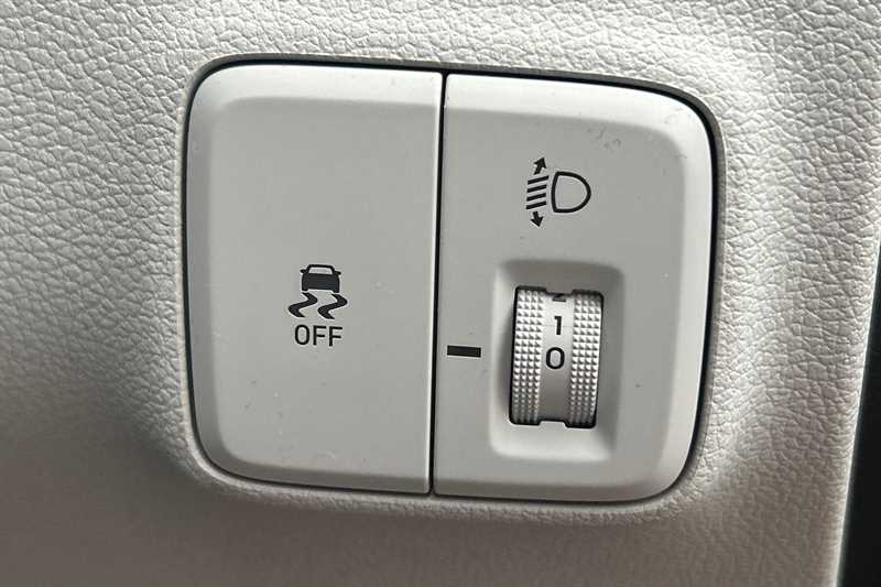 Used Hyundai i10 2023 for sale - 76903027: Photo 39