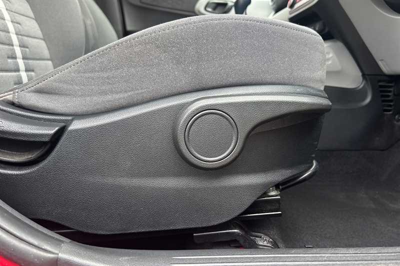 Used Hyundai i10 2023 for sale - 76917830: Photo 26