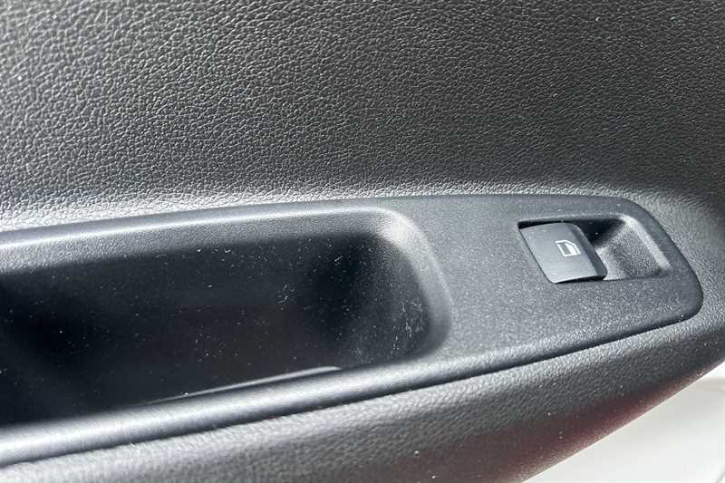 Used Hyundai i10 2023 for sale - 76917830: Photo 38