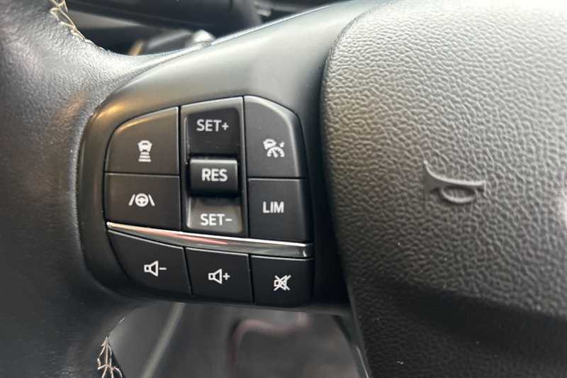 Used Ford Focus 2020 for sale - 76776008: Photo 21