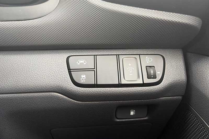 Used Hyundai IONIQ 2017 for sale - 77929860: Photo 39