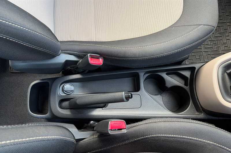 Used Hyundai i10 2015 for sale - 77757995: Photo 14