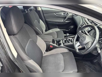 Used Nissan Qashqai 2018 for sale - 78652637: Photo