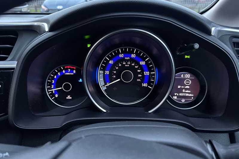 Used Honda Jazz 2018 for sale - 77323059: Photo 5