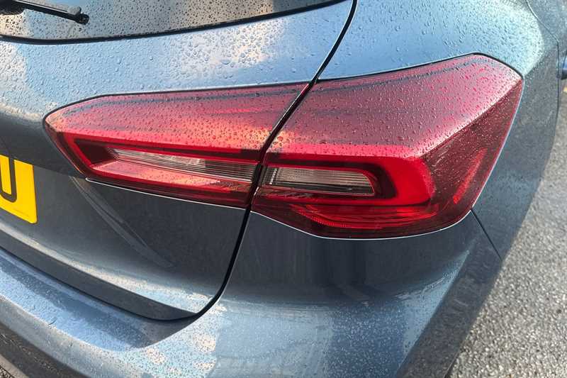 Used Ford Focus 2023 for sale - 77402177: Photo 32