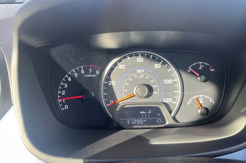 Used Hyundai i10 2014 for sale - 76443186: Photo 20