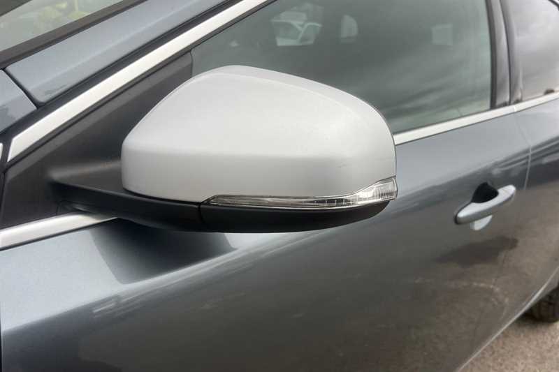 Used Volvo V40 2019 for sale - 78222366: Photo 35