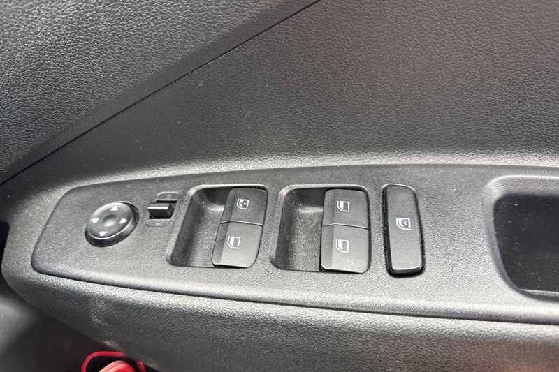 Used Hyundai i10 2023 for sale - 78208647: Photo 16