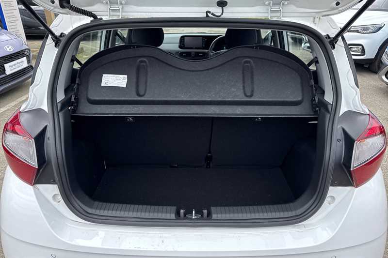 Used Hyundai i10 2023 for sale - 78208647: Photo 25