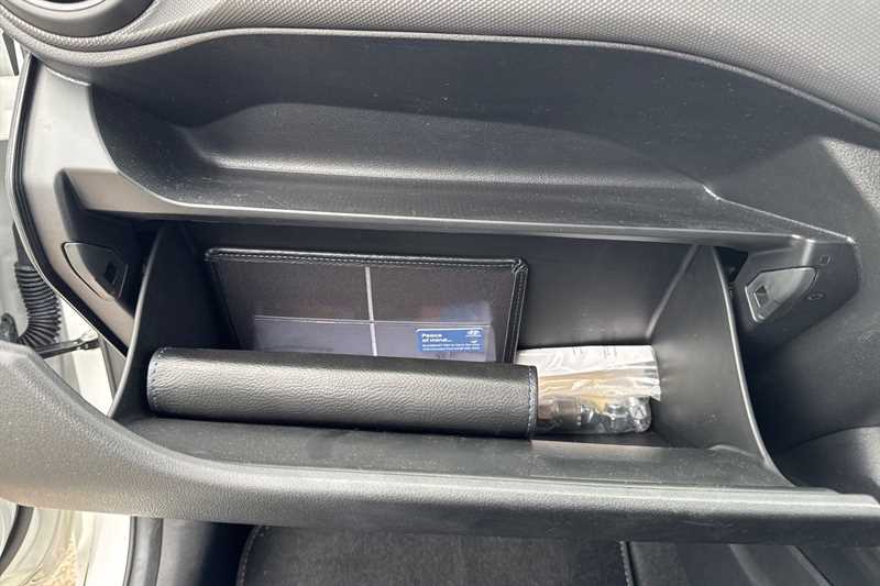 Used Hyundai i10 2023 for sale - 78208647: Photo 39