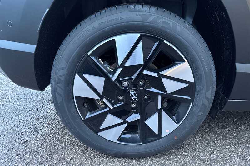 Used Hyundai KONA 2025 for sale - 76747128: Photo 11