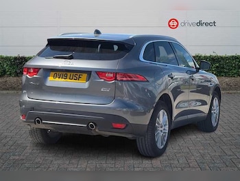 Used Jaguar F-Pace 2019 for sale - 79029511: Photo